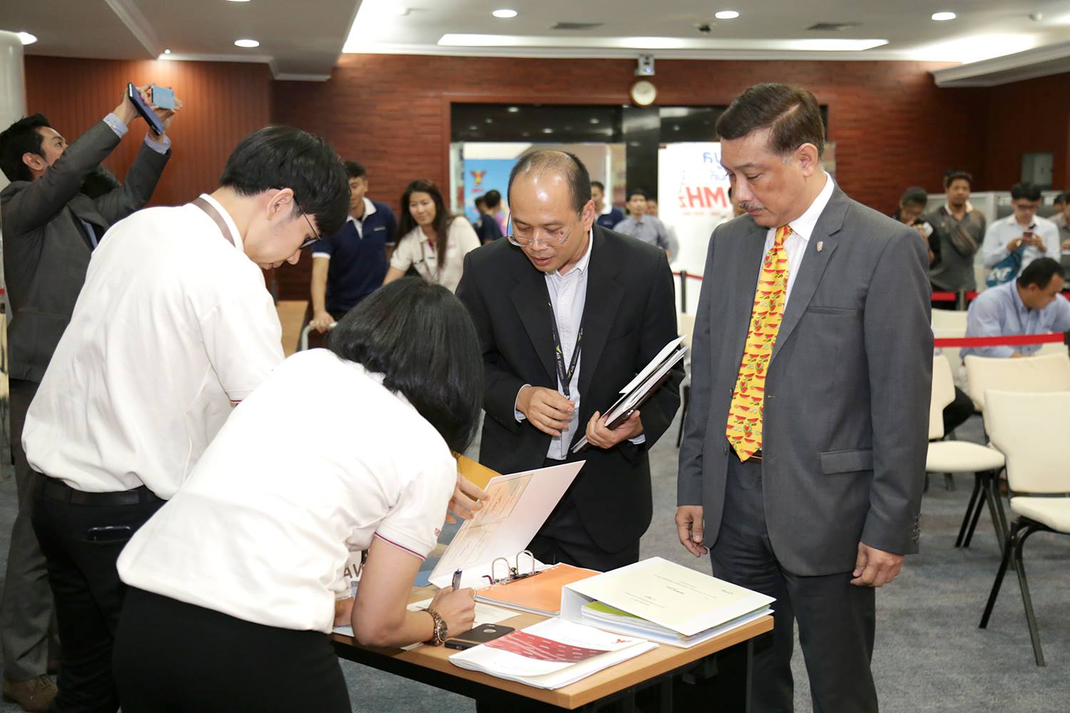กสทช. ภาค ๔ 13248400_10208192591105839_3130597121203942507_o.jpg